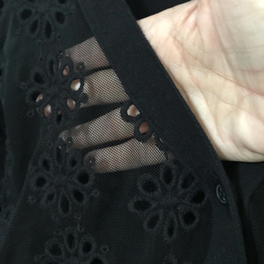 Mesh Front Patterned 3/4 Sleeved Sweater